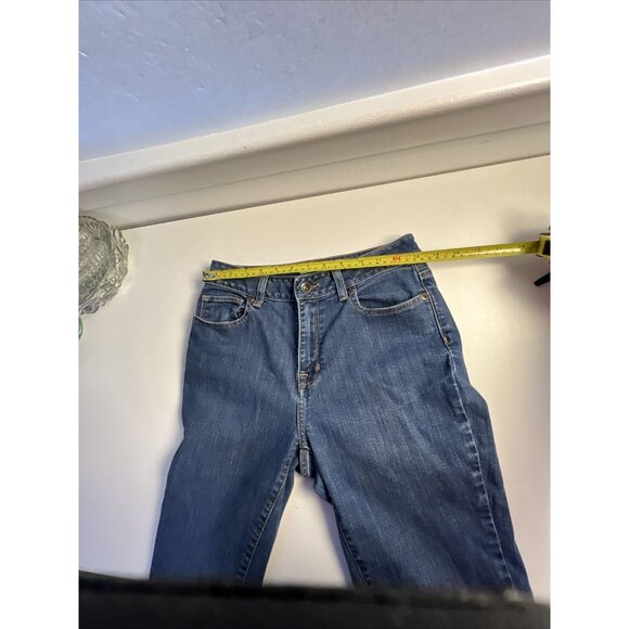 LL Bean Jeans Women Sz 4 Blue Straight Classic Fit Pants Denim - Picture 4 of 7